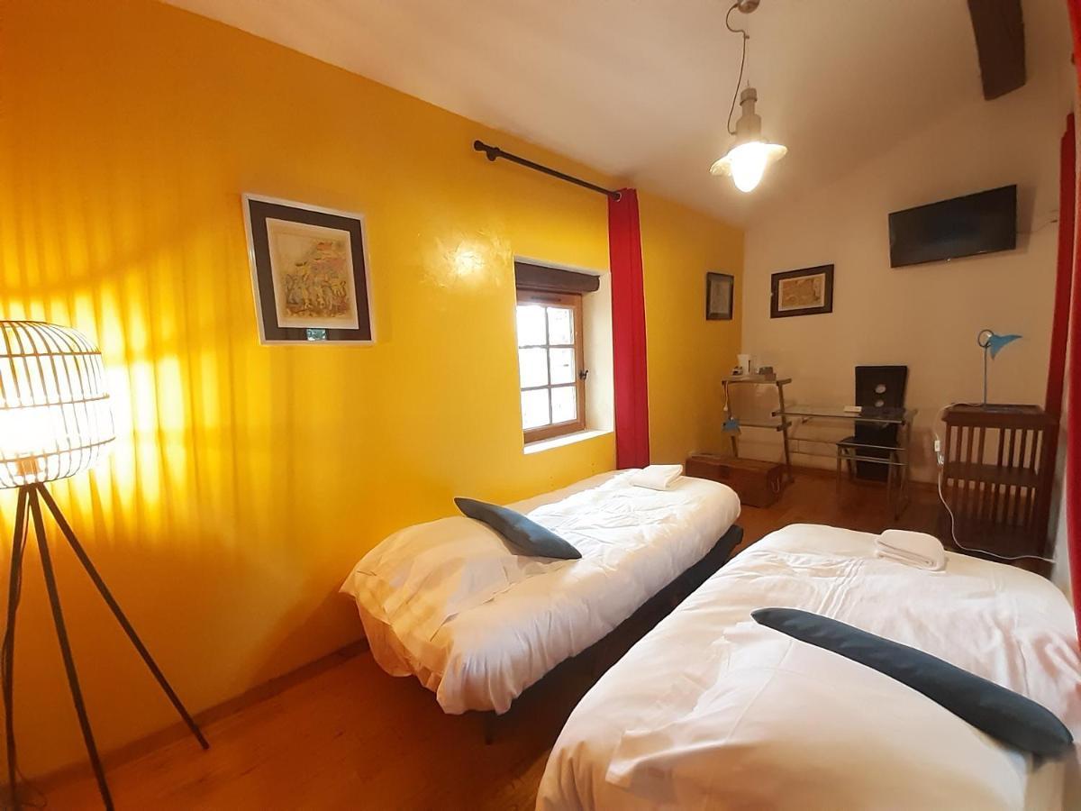 Logis Domaine De Peyrolade Bed & Breakfast Daux Exterior photo