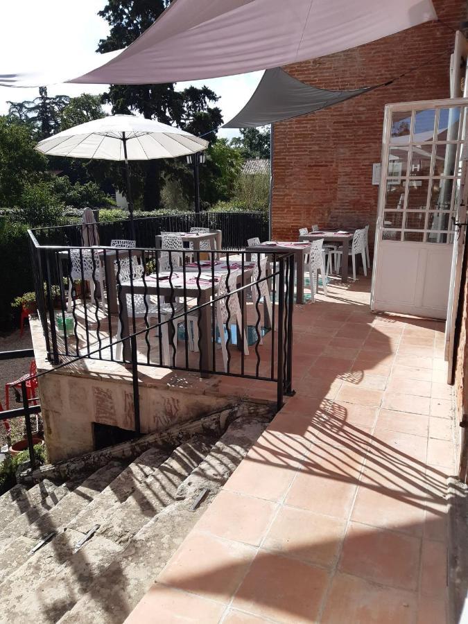Logis Domaine De Peyrolade Bed & Breakfast Daux Exterior photo