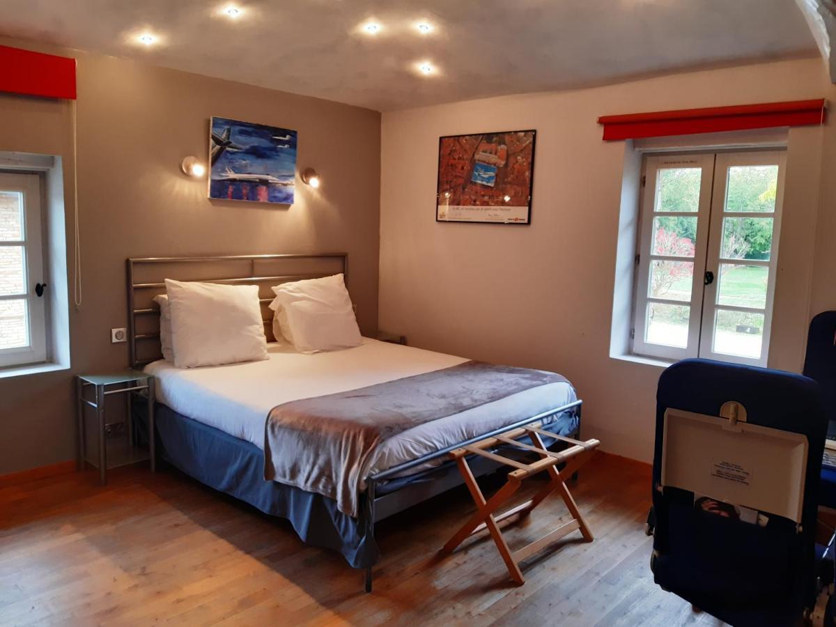 Logis Domaine De Peyrolade Bed & Breakfast Daux Exterior photo